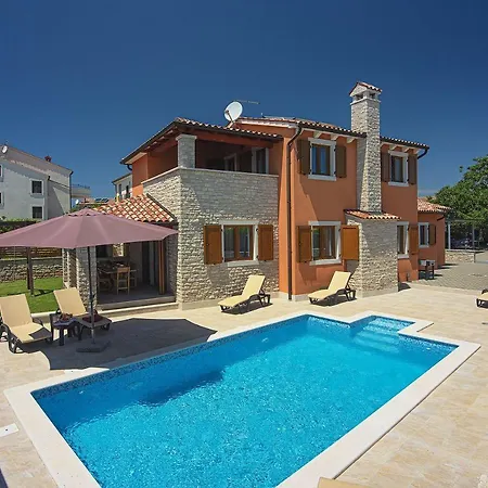 Nur 800 Meter Zum Mit Meerblick, Privatem Pool, Bbq Und Spielplatz * Fazana