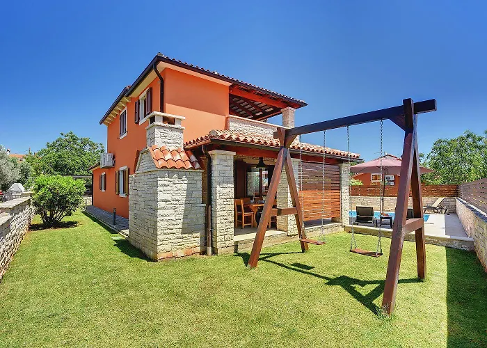 Hébergement de vacances Nur 800 Meter Zum Mit Meerblick, Privatem Pool, Bbq Und Spielplatz