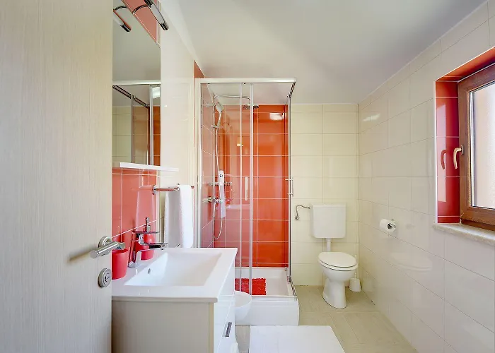 Hébergement de vacances Nur 800 Meter Zum Mit Meerblick, Privatem Pool, Bbq Und Spielplatz